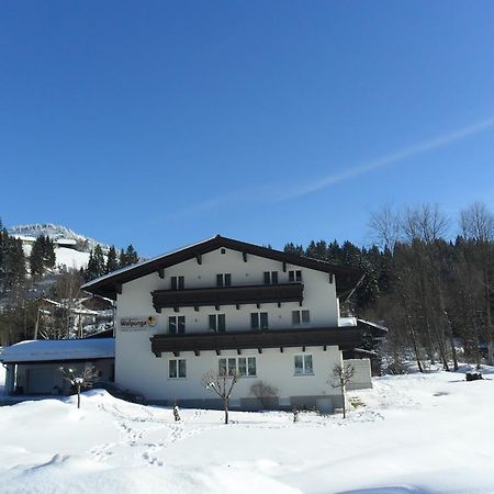 Gaestehaus Walpurga Russbach am Pass Gschütt Esterno foto