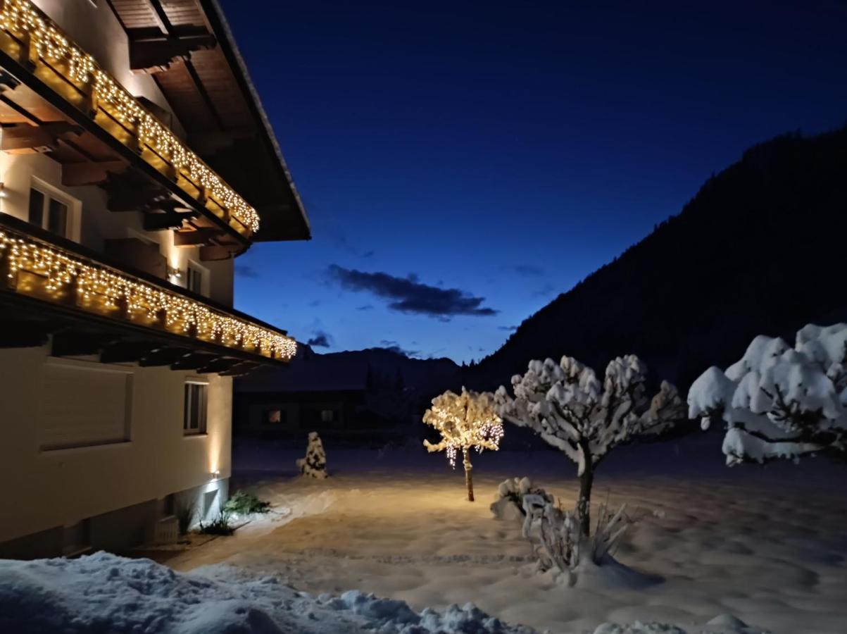 Gaestehaus Walpurga Russbach am Pass Gschütt Esterno foto
