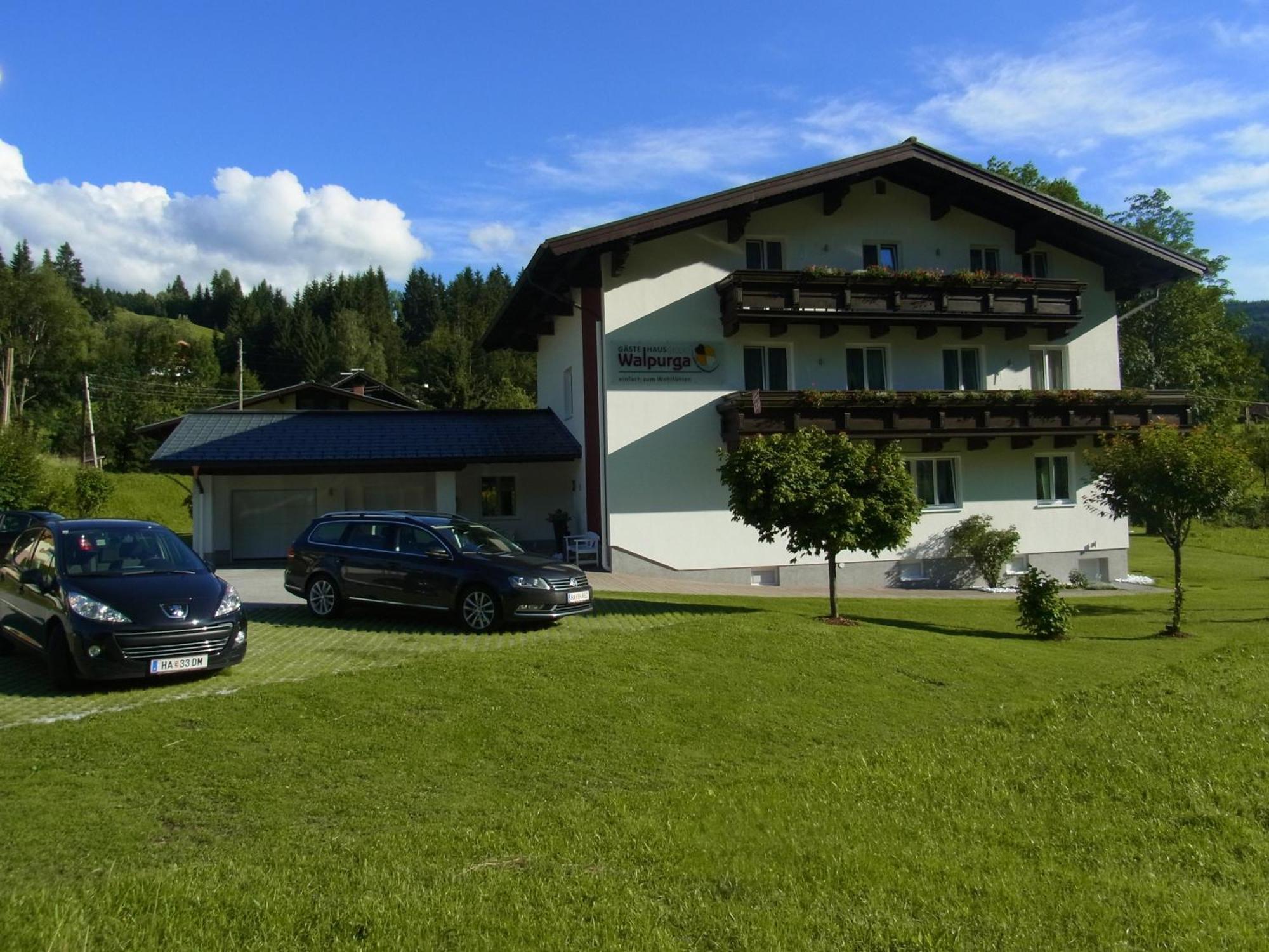 Gaestehaus Walpurga Russbach am Pass Gschütt Esterno foto